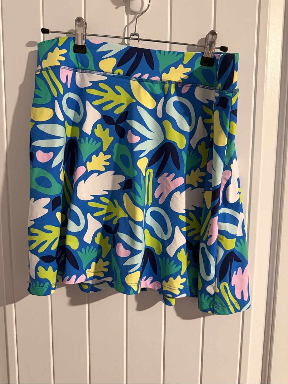 Mary Square Colorful Abstract Print Athletic Skort – Size M